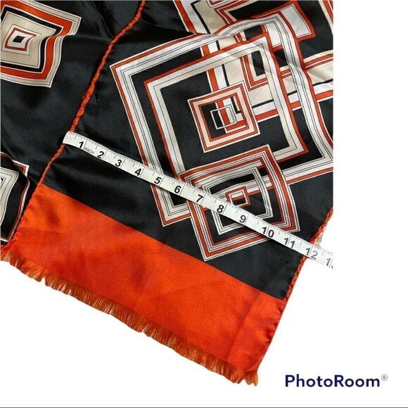 Vintage Leonardi Silky Scarf - Picture 4 of 6